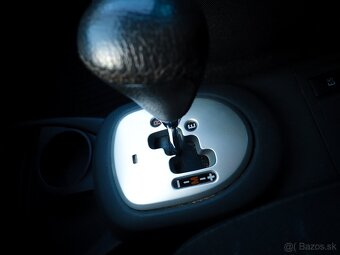 TOYOTA YARIS 1.3 VVT-i AUTOMAT-BENZIN - NOVA STK, ŠPZ - 16