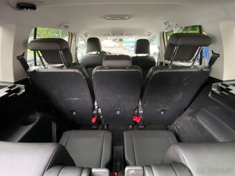 Volkswagen Touran 2.0TDI 81kW automat DSG 7 míst klima - 16
