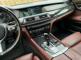 Predám BMW rad 7 740d xDrive 225kw M-Packet / CIC / Webasto - 16