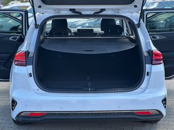 KIA CEED, 58000 KM, V ZARUKE, ROK VYROBY 2024 - 16