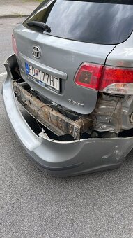 Toyota Avensis T27 2,0 D4D, 93kw, r.v. 2010 - 16