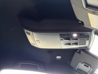 Volkswagen Golf GTI - 16