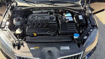 Škoda Superb 2.0 TDI Ambition DSG - 16