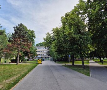 Na prenájom priestranný 2-izbový byt, Bratislava – Ružinov - 16