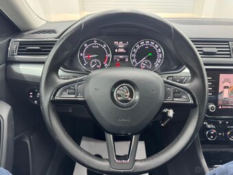 Superb Combi 2,0 TDI Style 110kW Ťazné Top stav - 16