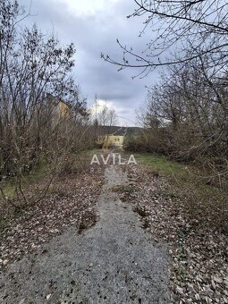 PREDAJ: 60€/m2 priemyselné pozemky s IS - 16