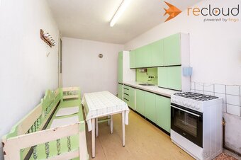 Na predaj rodinný dom vo Veľkých Ozorovciach s veľkým rovina - 16