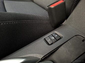 Toyota Auris 1.6, 97kw - Benzín, AUTOMAT - 16