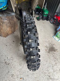 Suzuki rm 125 2T v zábehu - 16