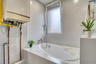 Na prenájom klimatizovaný 3-izbový byt v Malackách - 16