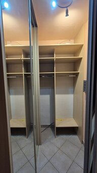 Veľkometrážny 3-izbový byt na prenájom, Priekopa - 16