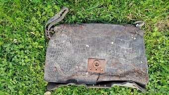 Starý kufor a nábytok - 16