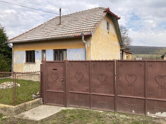 Starší 4 izbový dom v obci ŽIRANY okr. Nitra na predaj - 16