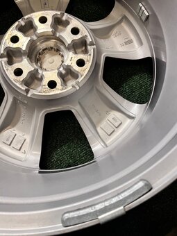 6x139.7 R20 Originál Dodge RAM 1500 model 2022 + senzory - 16