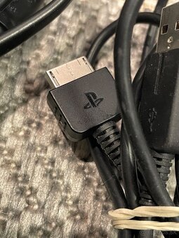 PS VITA PCH-1004 Oled 16GB / komplet box - 16