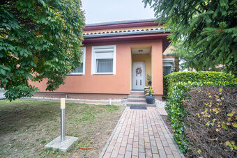 Na predaj rodinná vila v maďarskej obci Gyenesdiás - 16