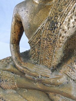 Antická bronzová stolová lampa s Budhovou soškou - 16