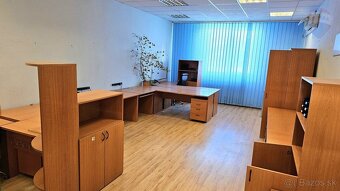Prenájom výrobnej haly s mostovým žeriavom na 8 a 5 ton v Ni - 16