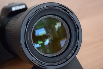 Nikon D5600 - wifi BT - dotyk. displej AF VR objektiv 18-105 - 16