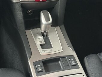 Subaru Legacy Wagon 2.0 i VA CVT 172000km 2010 - 16