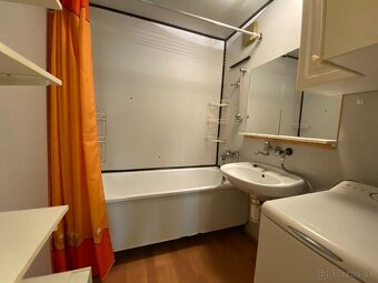 Trojizbový byt s loggiou blízko centra  Lučenec - Vajanského - 16