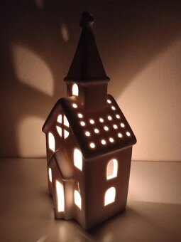 Keramický kostol na čajovú sviečku 22,5x9,5x8 cm - 16