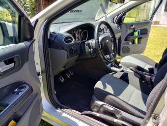FORD Focus kombi 1.6 - LPG/benzin - 12/2010 - 16