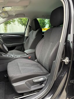 Škoda Octavia Combi 4  2.0 TDI 110kw DSG model 2022 - 16