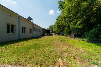 Na predaj polyfunkčný objekt na pozemku 4609 m2, TN - Zámost - 16