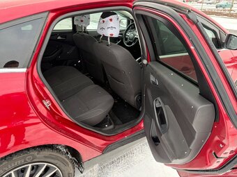 Ford Focus 1.6 EB 110kw TOP VÝBAVA - 16