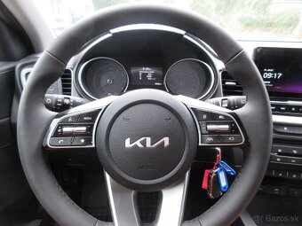 Kia Ceed 1.5 T-GDi odp. DPH 2586km - 16