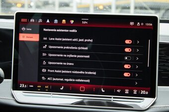 Volkswagen Passat Variant 2.0 TDI Elegance DSG - 16