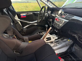 Mitsubishi Lancer Evo IX - 16