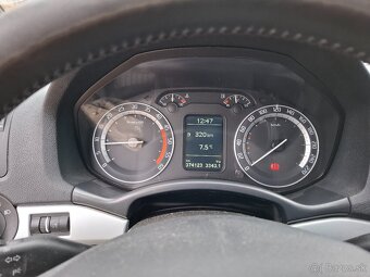 Škoda Octavia Combi 2.0 TDI RS - 16