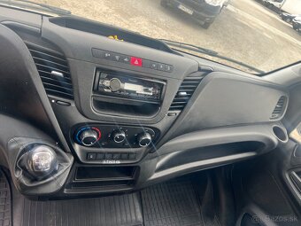 2x IVECO Daily 35S16 šasy - 16