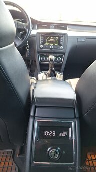 ŠKODA SUPERB COMBI 2.0 TDI - 16