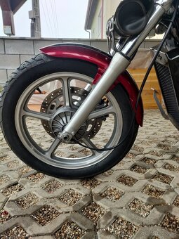 Honda Shadow VT 1100 - 16