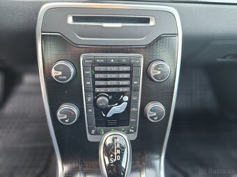 Volvo XC70 XC 70 D4 2.0L Drive-E Summum Geartronic - 16