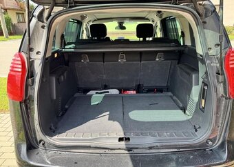 Peugeot 5008 2.0 HDi 7MÍST FULL nafta manuál 110 kw - 16