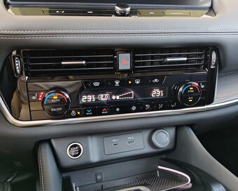 Nissan X-Trail 1.5 VC-T mHEV Tekna Xtronic CVT - 16