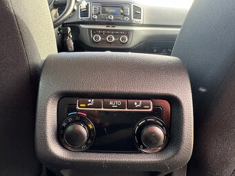 Volkswagen Sharan 2.0 TDI 4MOTION 7miest - 16