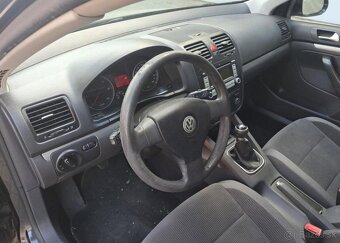 Volkswagen Golf 1,9 TDI Comfortline Variant nafta manuál - 16