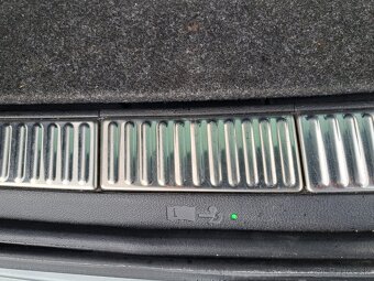 Škoda Superb Combi L&K nadštandardná výbava +kamera - 16