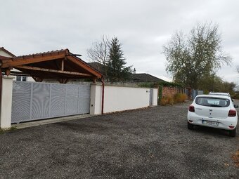 Dva rodinne domy - 16