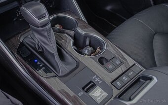 Toyota Highlander Executive 2.5 4x4 7miest DPH - 16