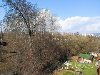 Zrekonštruovaná murovaná chata na celoročné bývanie Môťová - - 16
