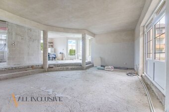 ALL INCLUSIVE l NA PREDAJ 4-IZBOVÝ RODINNÝ DOM, SELICE - 16