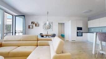 Na predaj: výnimočný 2-izbový byt s loggiou a nadštandardnou - 16