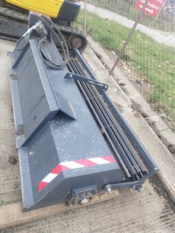 Pasovy nakladac Takeuchi TL230 s klimou, SPZ, High Flow. - 16