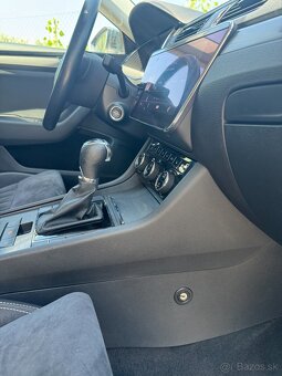 Škoda Superb 2.0 TDI SCR Style DSG - 16